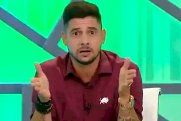 Comentarista entra em pé de guerra com Vidal: “Veio para passear”