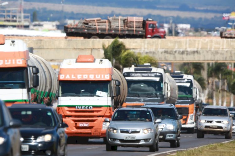 Auxílio: caminhoneiros receberão 2 parcelas de R$ 1 mil em 9 de agosto