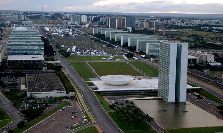 Governo define expediente nos dias de jogos da seleção