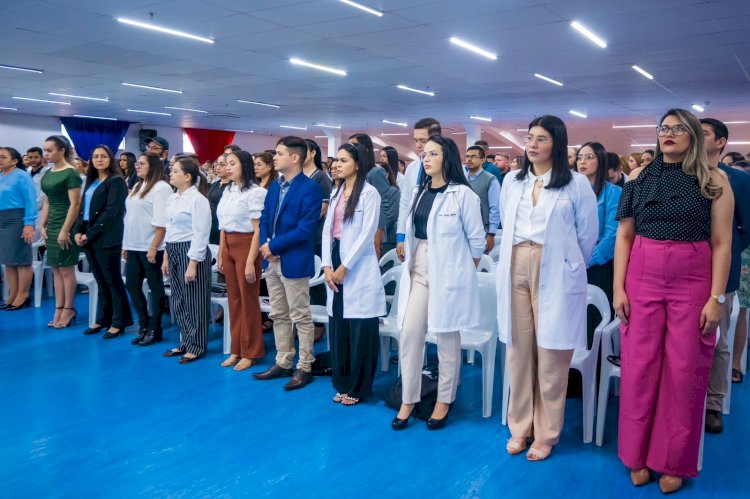 Formandos da UCP apresentam trabalho final de curso de Medicina